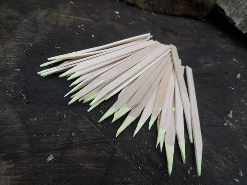 Beaver Bushcraft - Wooden Sulphur Spill Matches (100) - Hand Cut - Premium 