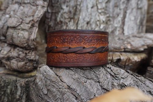 NEW - Hand Crafted Patterned Medieval Style Leather Cuff - Chestnut Brown O