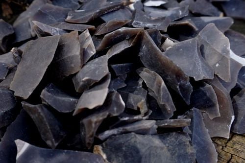 1 x Bag Specially Hand Knapped Small Norfolk Flint Shards (Approx 500g)