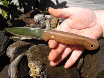 5)1000-bushcraft-knife-point-of-balance