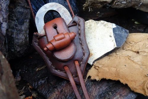 Leather & Fire Steel Pendant with Traditional 'Flint & Steel' Oval Striker 