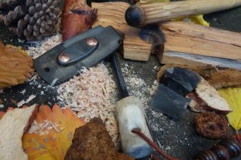 Fire buddy daddy multi tool made by beaver bushcraft