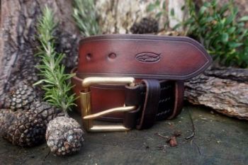 Leather 801 belt hand stitched in mahogany for beaver bushcraft