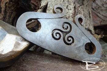 Fire steel with triskele design od the squid by beaver bushcraft