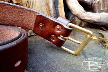 leather 101 hand riveted belt showing detail by beaver bushcraft