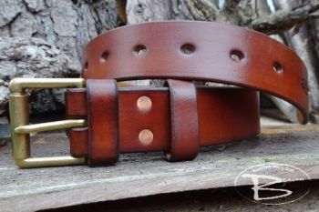 Leather 221 handmade belt made by beaver bushcraft