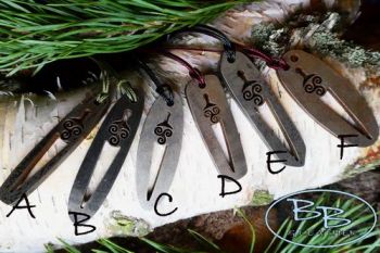 Fire steel sample collection by beaver bushcraft