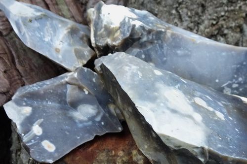  FREE - Bag of Mini Hand knapped English Flint Shards -  Mini Pack of 6