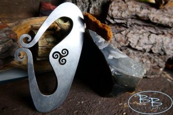 Fire steel viking hump with triskele with flint shard by beaver bushcraft 8