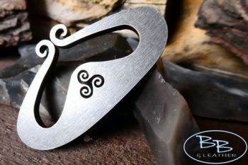 Fire steel mini vking hump with triskele detail and flint by beaver bushcra