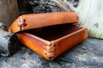 Leather box hand crafted and hand dyed by beaver bushcraft