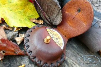 leather and fire lighting mini tree of life kit by beaver bushcraft