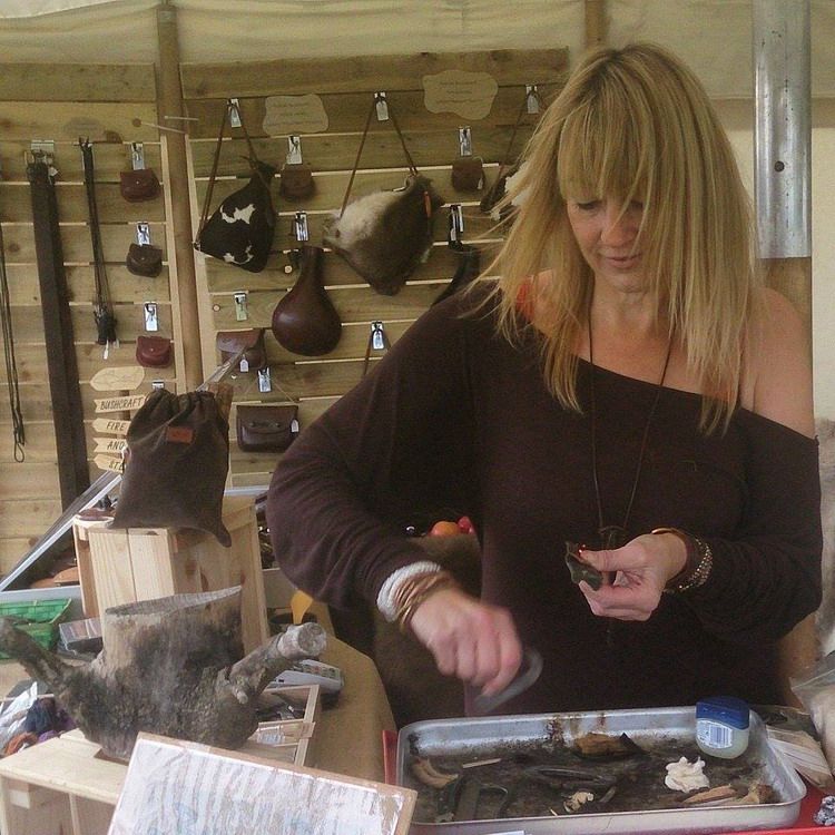 A Beaver Bushcraft Doing her thing 2016
