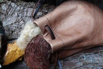 leather donkey vintage leather foraging pouch made by beaver bushcraft