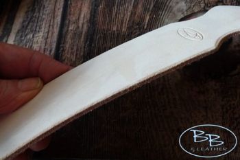 Sharpening strop made in high quality leather by beaver bushcraft