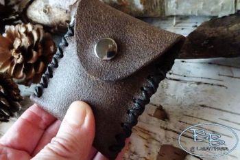 Leather and fire mini pocket sized tinder pouch by beaver bushcraft