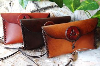 Leather credit card note wallet hand crafted by beaver bushcraft