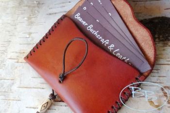 leather crdit card holder in english tan by beaver bushcraft