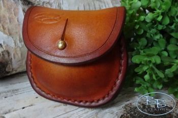 Leather hand crafted leather mini pouch by beaver bushcraft
