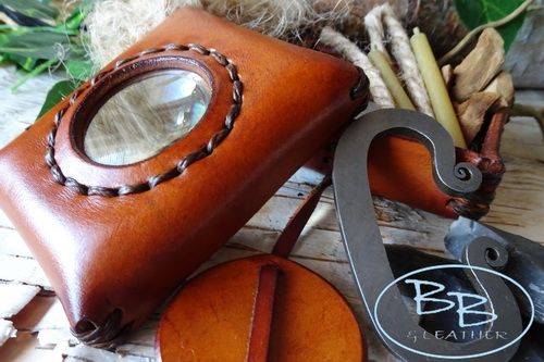 'Beaver Creek' Hand Crafted Leather Tinderbox with Built-in Solar Lens + Fl