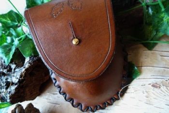 Leather hudson bay belt pouch made by beaver bushcraft