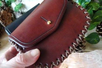 leather belt pouches all made by beaver bushcraft