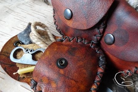 NEW - Vintage Leather Small Pocket Tinderbox Pouch with Flint & Steel Fire Lighting Kit
