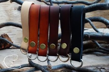 Simple belt loops hanging