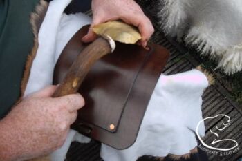 1 Leather flint knapping leather knee pad by beaver bushcraft