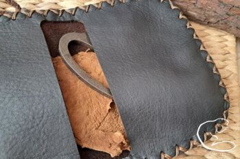 Leather pioneering pouch in fine vinatge leather made by BB