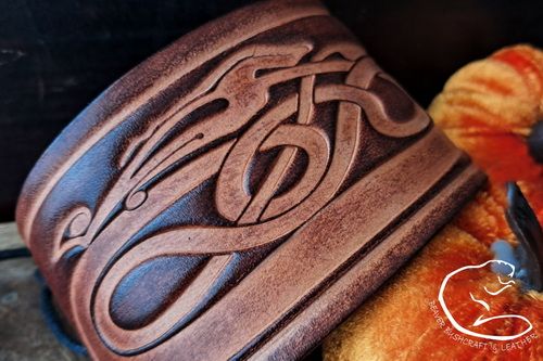 'The Fox Wolf' - Hand-crafted Urnes Style Viking Leather Wrist Cuff - Beaver Moon Leather