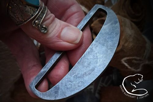 'Buckle' Striker (Saddle Loop) for Traditional Flint & Steel Fire  Lighting (416 -6010- 75) - NEW