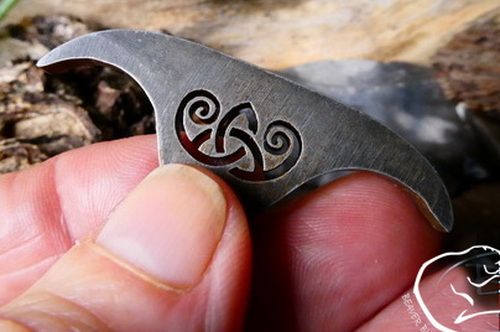 'Mini Viking' Bow Pendant Striker with Viking Knot - Traditional 'Flint & Steel' Fire Lightingr (866-1995-50)