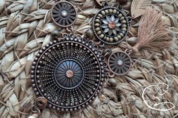 Jwelery pendant boho vibe by BML