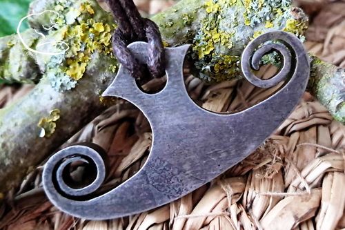 NEW- 'Mini Viking 'Thor's Hammer' Pendant Striker - Traditional 'Flint & Steel' Fire Lighting (85-1766-50)