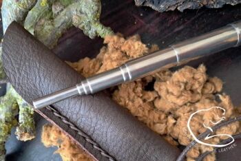 Leather and fire vintage fire storm to match pioneering pouch