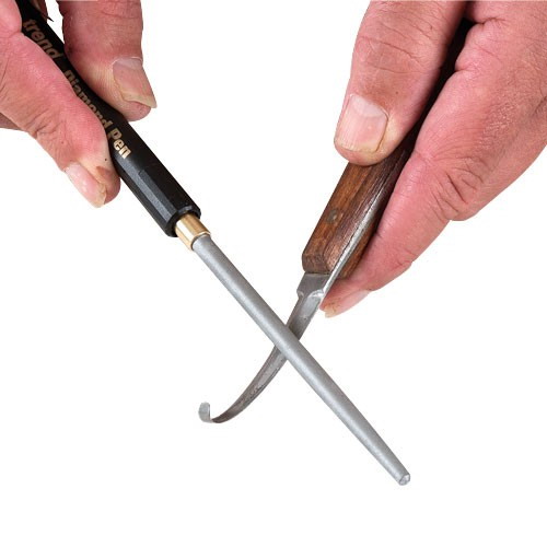 sharp-pen-file-with-hook-knife
