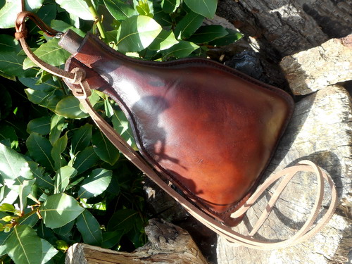  'Peasant' Style Leather Water & Wine Bottle/Flask (45-8120)
