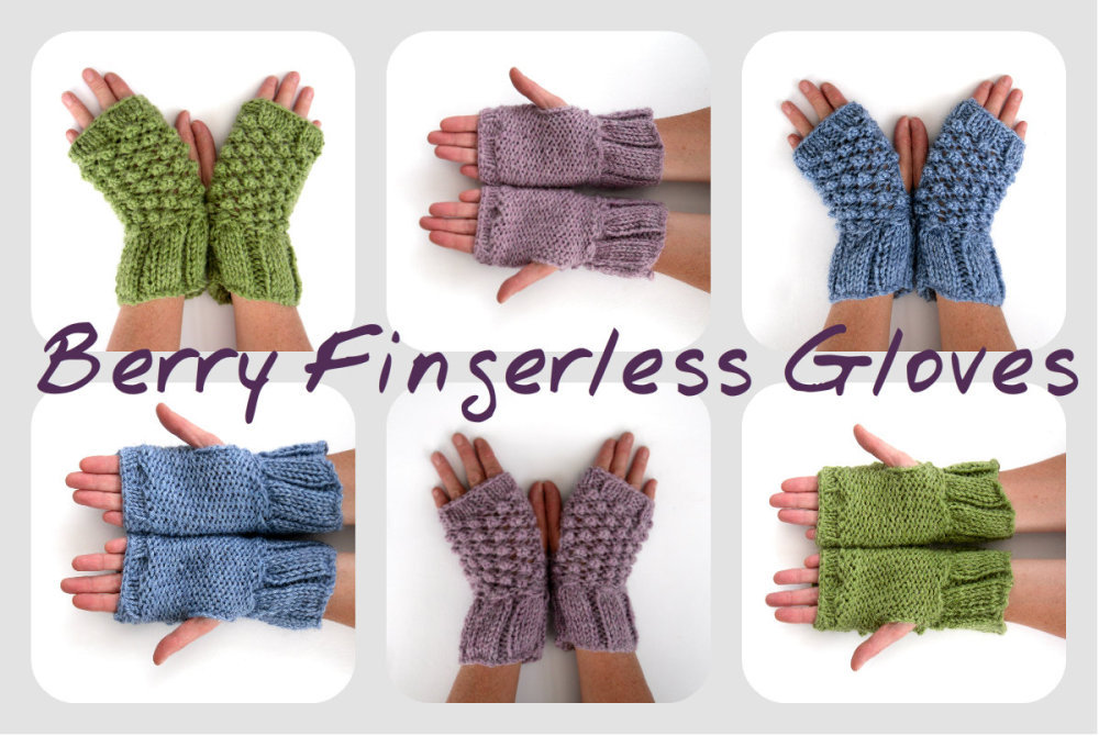 Hand knitted textual mitts in alpaca / acrylic yarn 