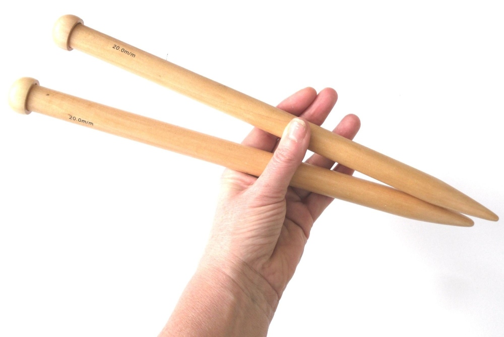 20mm giant bamboo knitting needles 35 cm long 