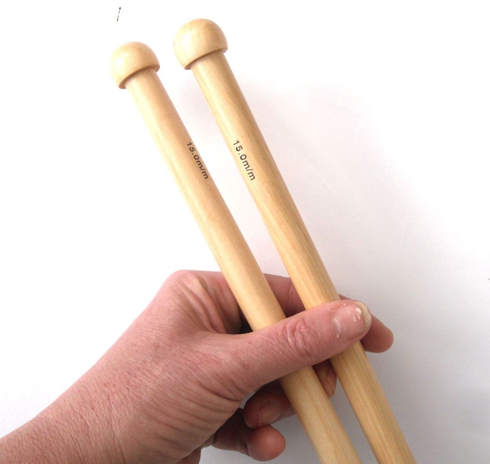 12 - 15mm bamboo knitting needles 35 cm long 