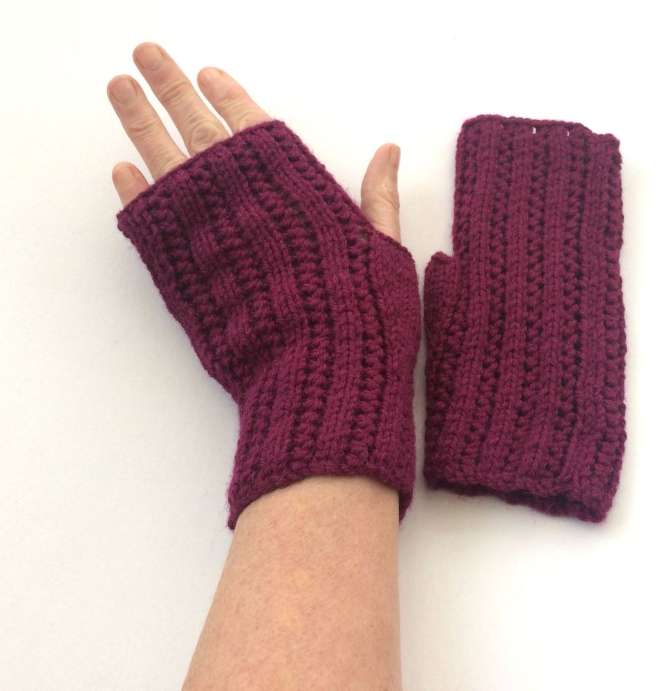 Purple Alpaca / Wool Fingerless gloves