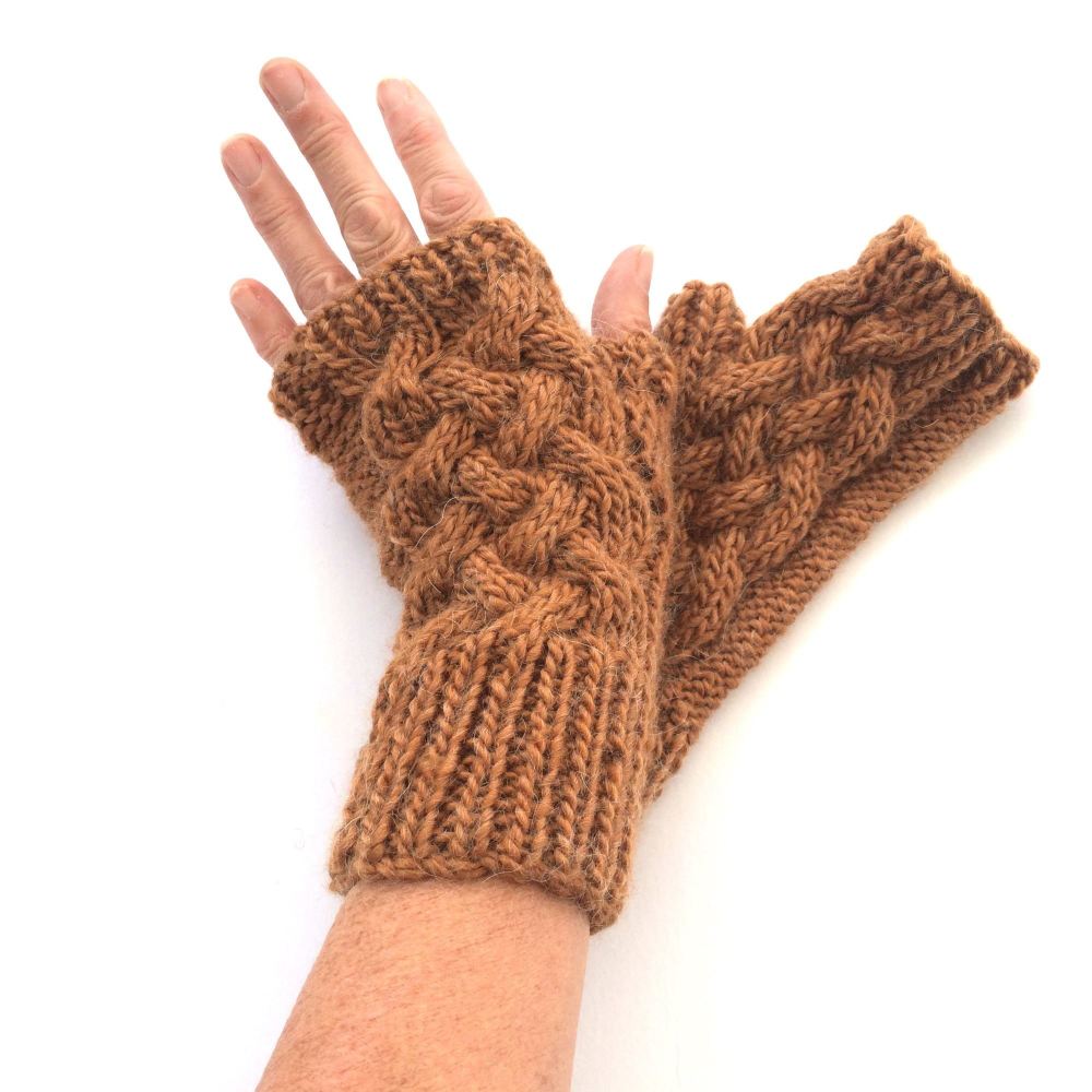 Copper cable wool fingerless gloves 