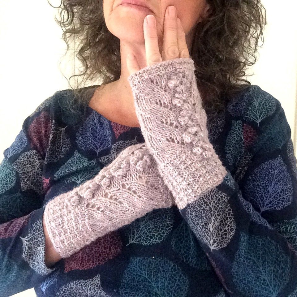 Light Pink Tweed Lace Fingerless gloves, 100% wool 