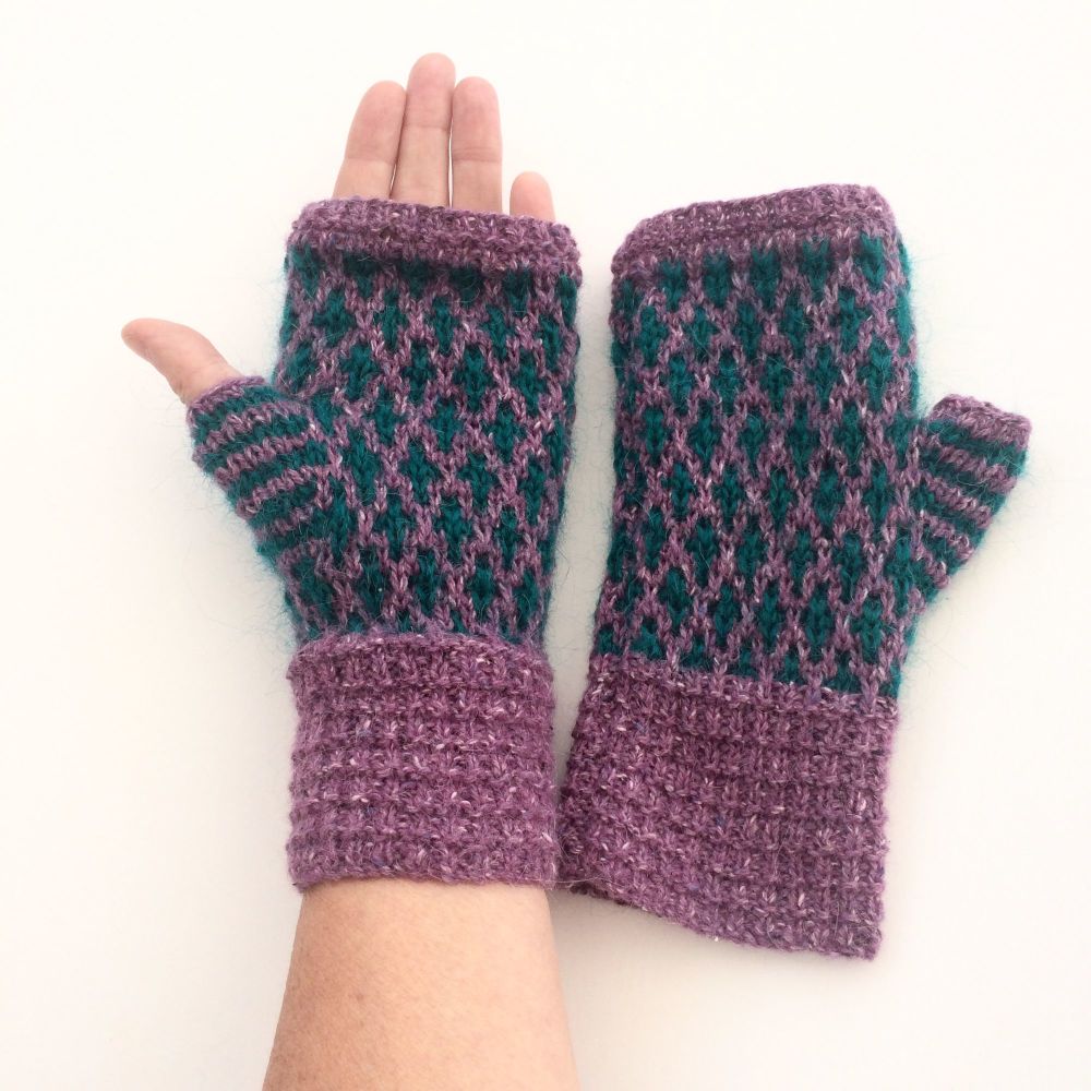 Lilac & Turquoise pattern fingerless gloves