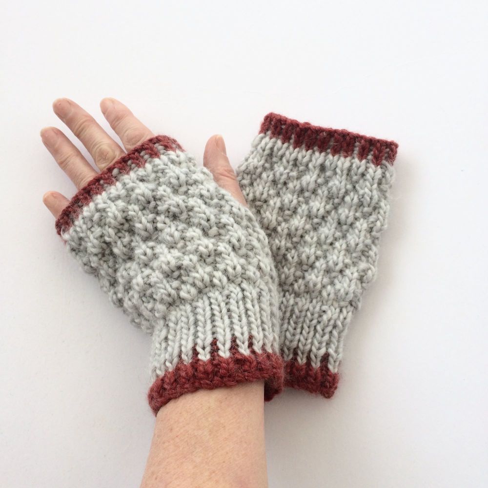 Light Grey / Red  fingerless gloves