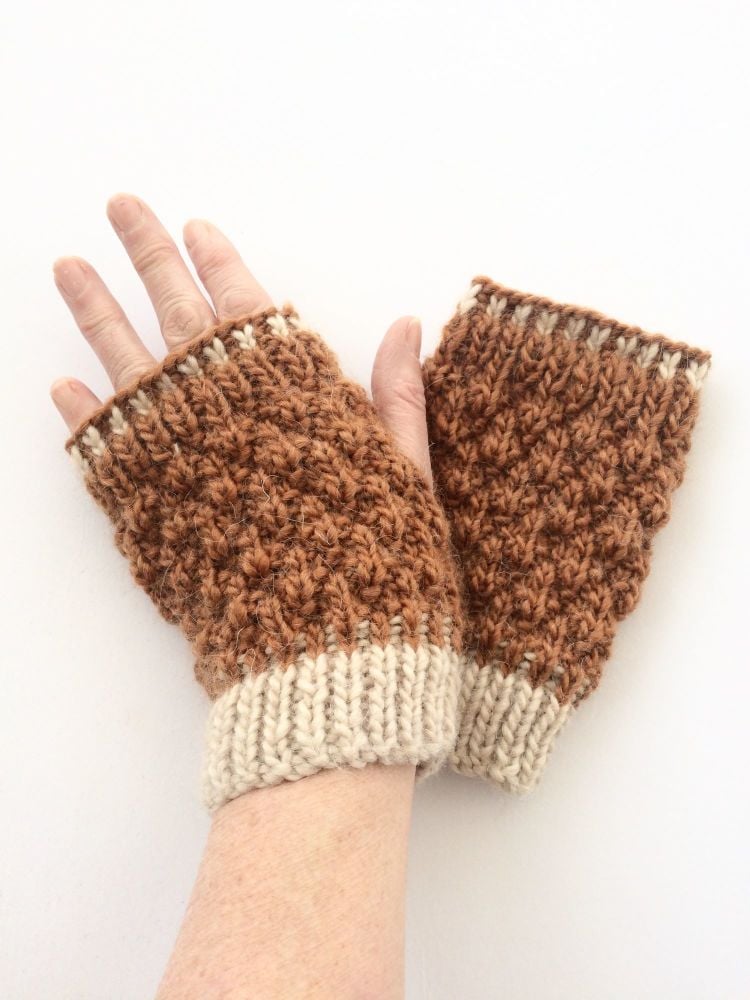 Copper / Cream  fingerless gloves