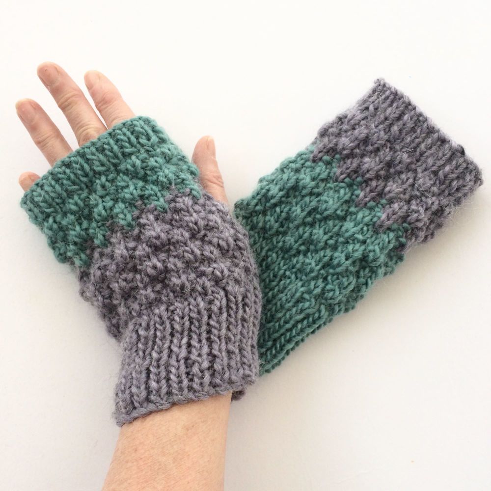 Fossil Knitted Gloves turquoise-blue color gradient casual look Accessories Gloves Knitted Gloves 