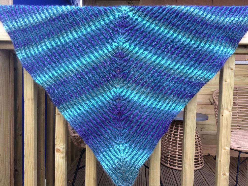 Centre of my heart Shawl Knitting pattern