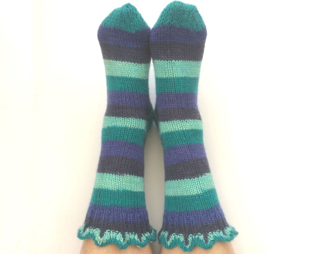Crenulation Socks Knitting Pattern